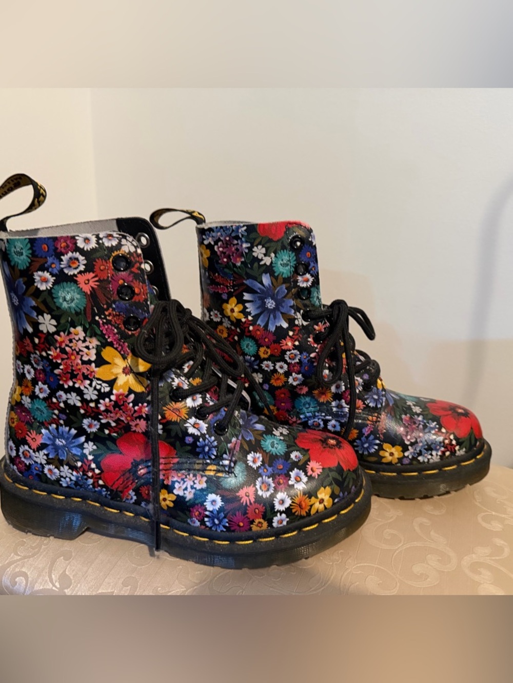 Dr. Martens Floral Black Shoe